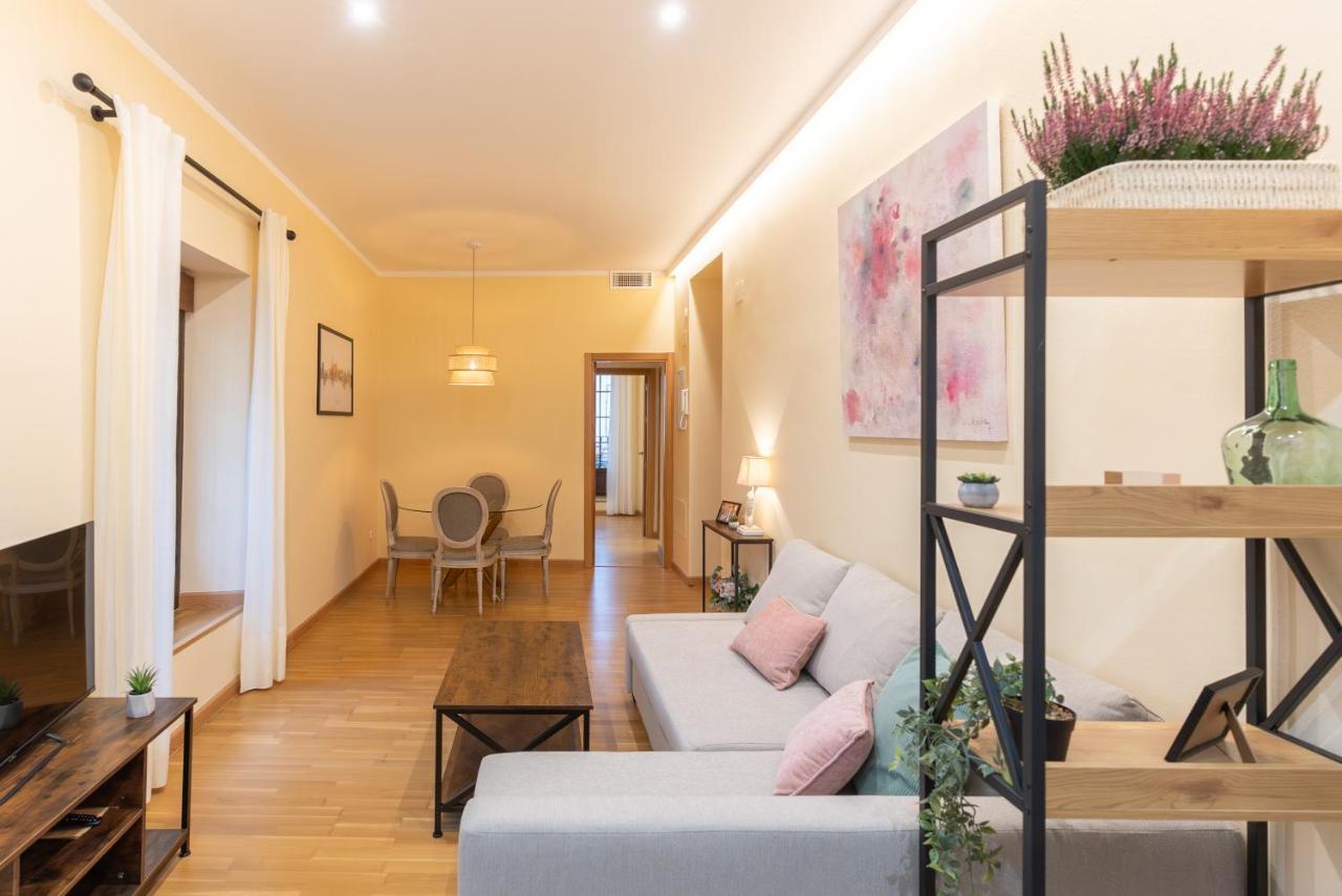 Apartamento Puerta De Cordoba- Exterior Con Balcones Exterior photo