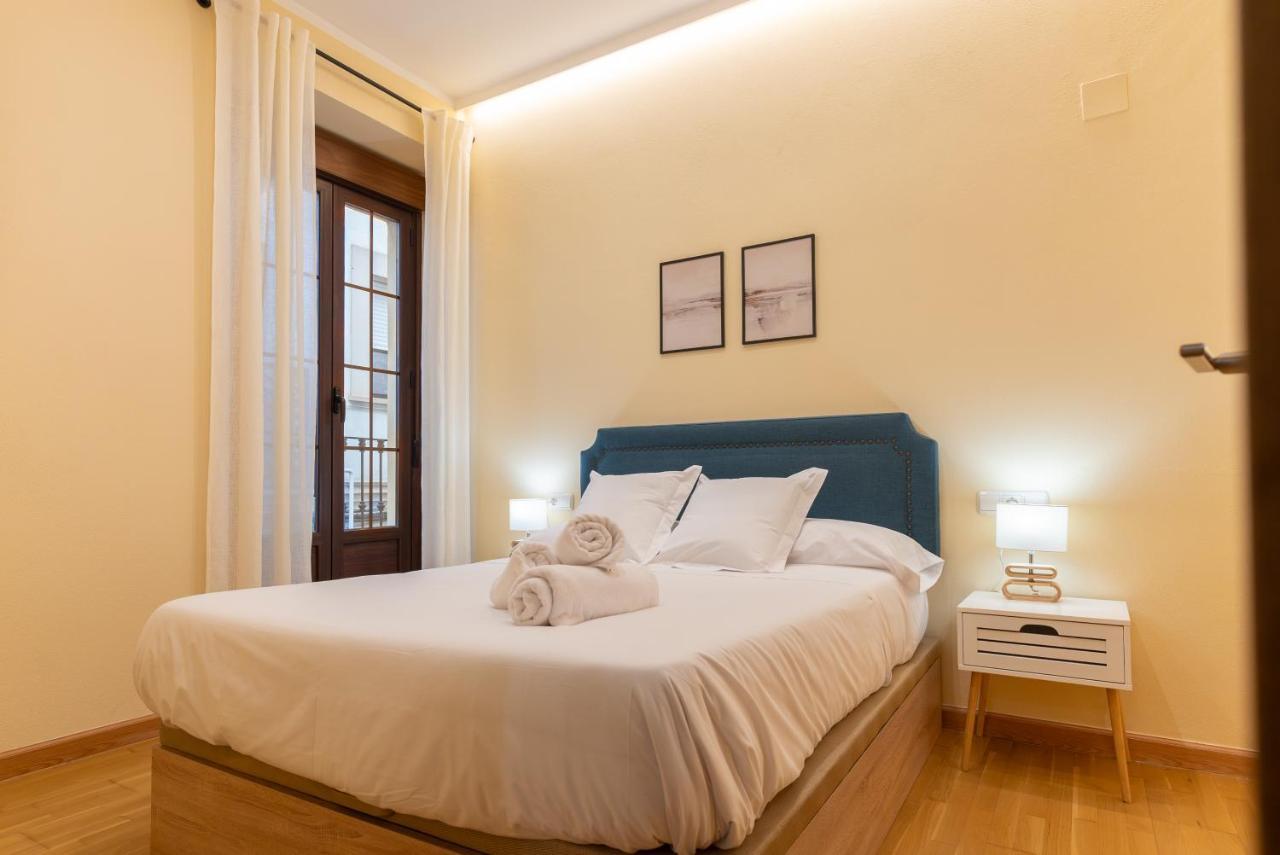 Apartamento Puerta De Cordoba- Exterior Con Balcones Exterior photo