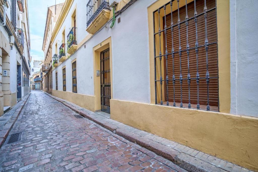 Apartamento Puerta De Cordoba- Exterior Con Balcones Exterior photo